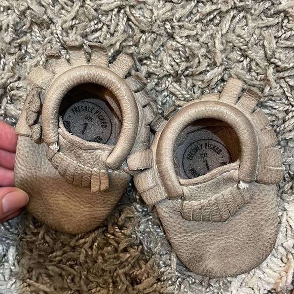 Freshly Picked super soft Mocs - Picture 4 of 4